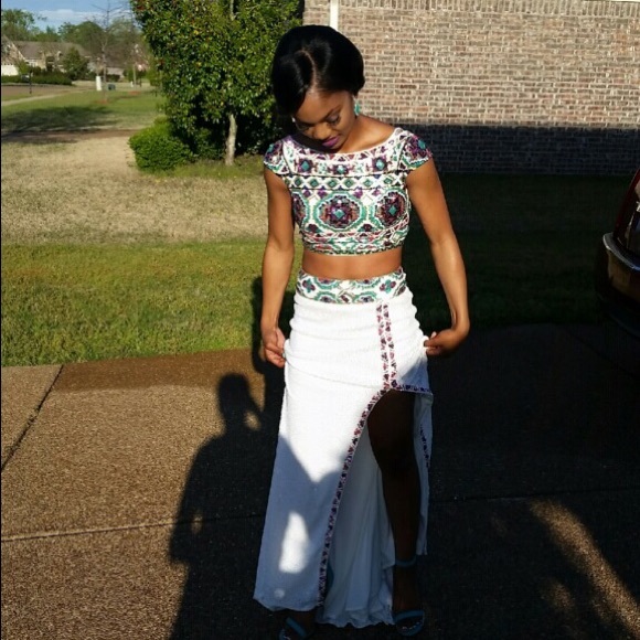 prom dress - Picture 2 of 7